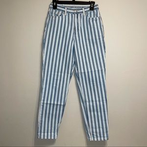 AEO Womens Mom Jean Blue White‎ Stripe Jeans 0